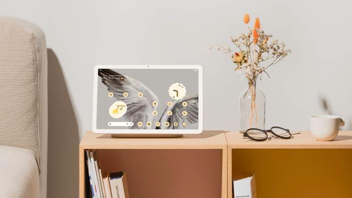 Pixel Tablet on Dock